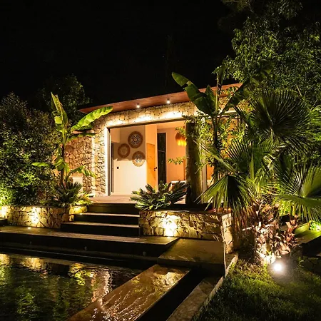Bali Prestige Piscine Debordement Proche Montpellier Et Plages *