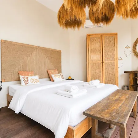Villa Bali Prestige Piscine Debordement Proche Montpellier Et Plages